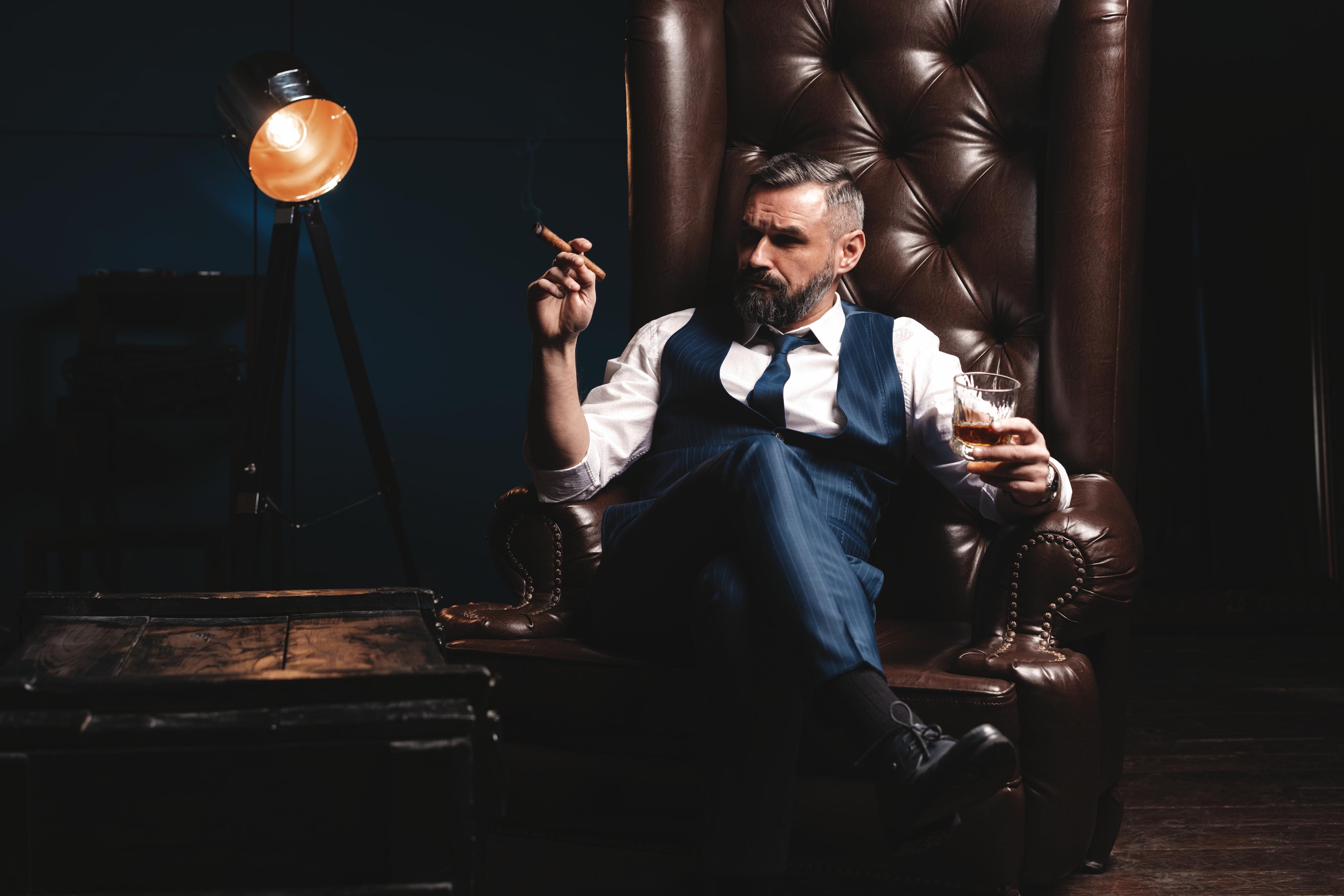 Nordeifel Mordeifel: Die Gentlemen bitten zur Kasse • Römerkanal